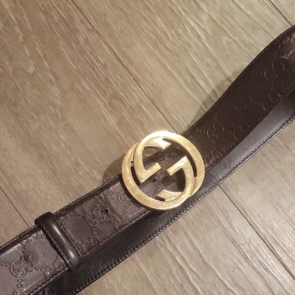 Gucci Black Leather Belt with Gold Buckle
